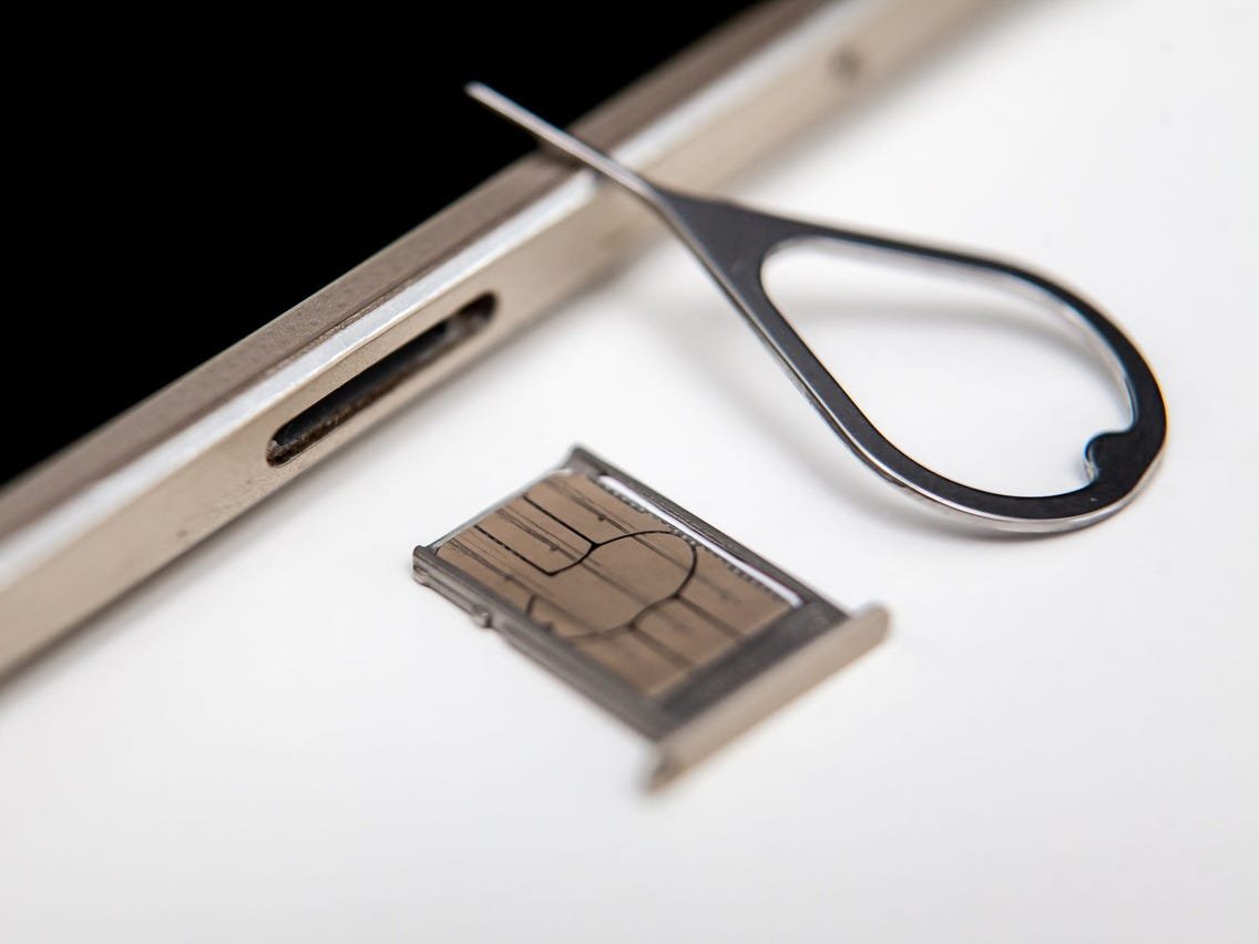 What Happens If You Switch SIM Cards in iPhones?